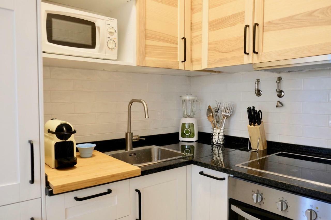 Peaceful & Spacious Apt With Parking & Queen Bed Καρβοέιρο Εξωτερικό φωτογραφία
